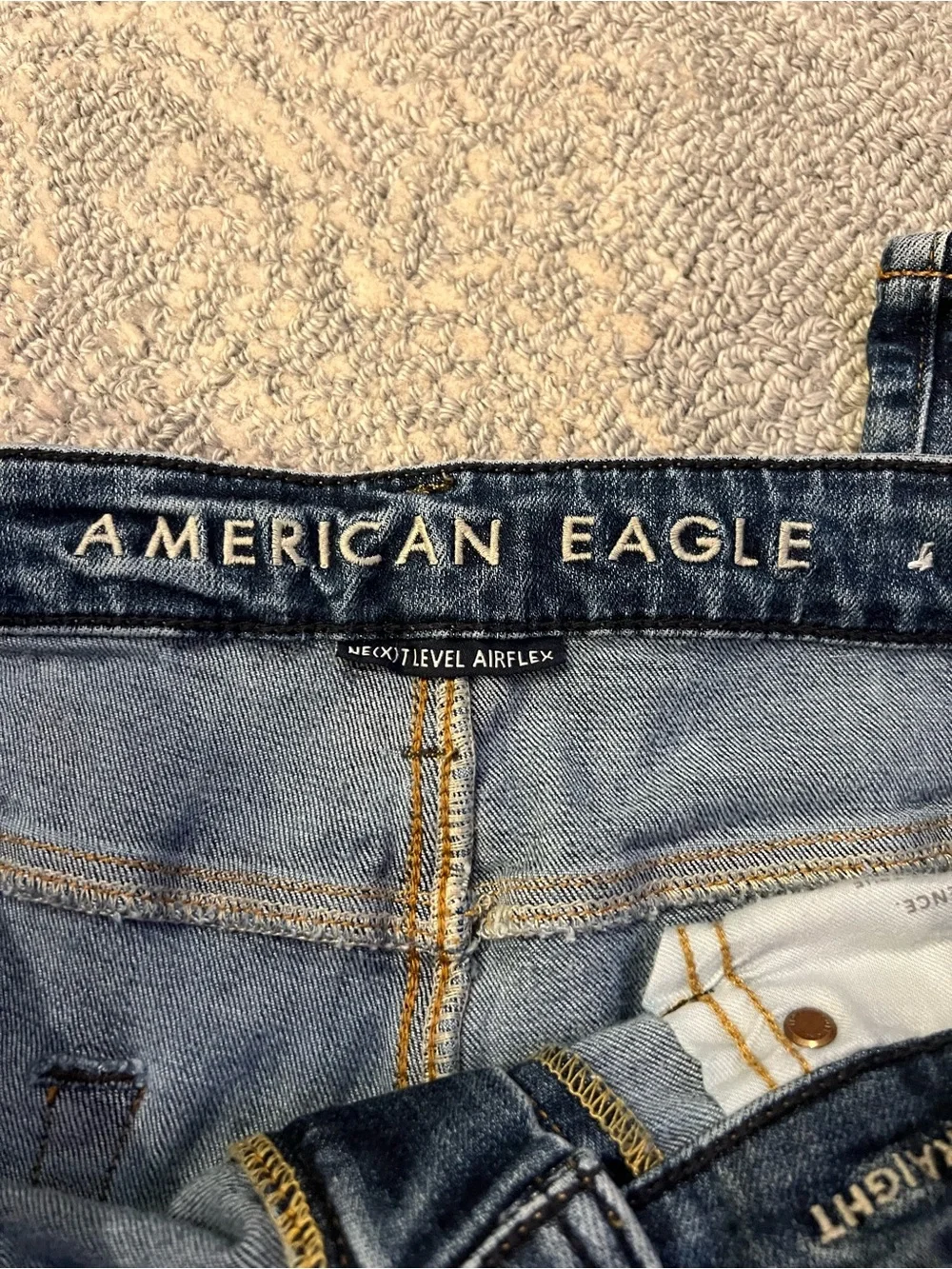 American Eagle Light Wash Denim Jeans